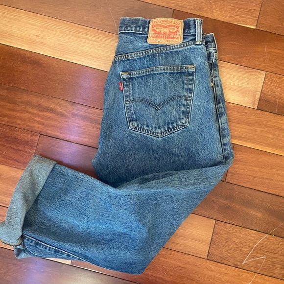 Levi’s Hi Rise Jeans - Picture 2 of 5